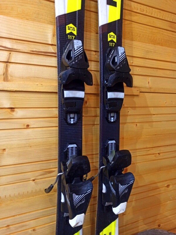 LYŽE HEAD SUPERSHAPE TEAM WHITE 117CM